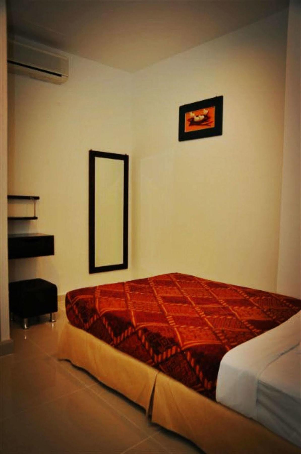 Old Budget Hotel George Town Exterior photo